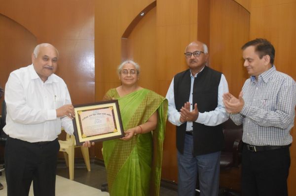 पावर कंपनी से ईडी श्री श्रीवास एवं श्री गुप्ता की भावभीनी विदाई