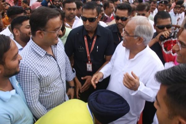  ट्रक-ट्रेलर ट्रांसपोर्ट एसोसिएशन ने किया सीएम का स्वागत