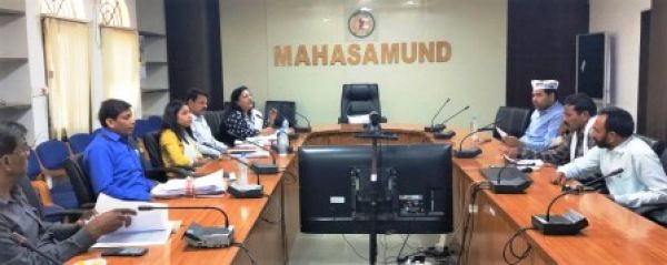 उप जिला निर्वाचन अधिकारी राजनीतिक दलों के प्रतिनिधियों के साथ की बैठक