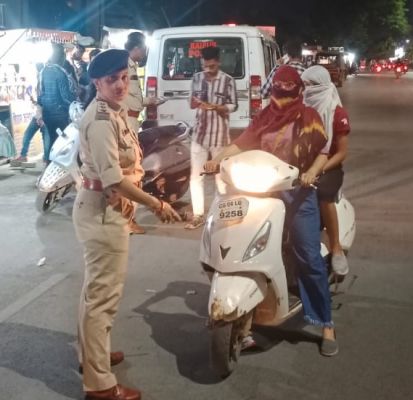 यातायात नियमों का उल्लंघन करने वालों का कटा चालान...