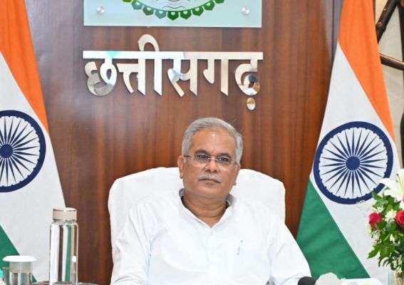 मुख्यमंत्री श्री भूपेश बघेल की अध्यक्षता में आज उनके निवास कार्यालय में मंत्रिपरिषद की बैठक आयोजित हुई।