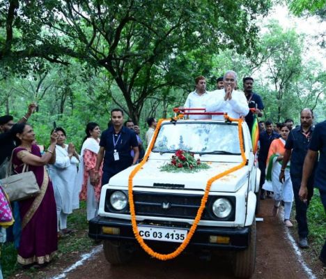  सीएम बघेल ने दुर्ग में सबसे बड़े जैव विविधता वाले क्षेत्र का उद्घाटन किया