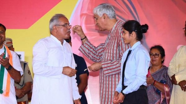 सीएम बघेल का जन्&zwj;मदिन 23 को, सोशल मीडिया पर दे रहे बधाई