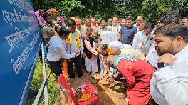  जामगांव में 132/33 केव्ही सब स्टेशन का किया भूमिपूजन