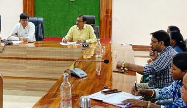  जिन केन्द्रो में 70 प्रतिशत से कम मतदान हुआ इसके संबंध में की गई समीक्षा