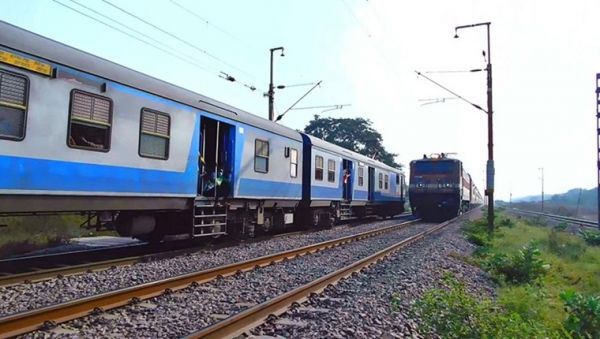 झारसुगुड़ा गोंदिया मेमू स्पेशल की समय-सारणी में परिवर्तन...