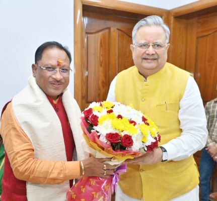  पूर्व सीएम रमन सिंह से मिले मुख्यमंत्री विष्णु देव