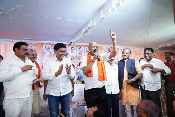 भाजपा केवल राजनीतिक पार्टी नहीं बल्कि एक परिवार है : बृजमोहन