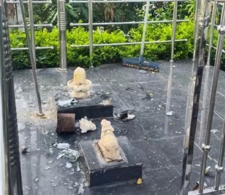  असामाजिक तत्वों ने मंदिर में की तोड़फोड़, हिन्दू संगठनों ने किया चक्का जाम...