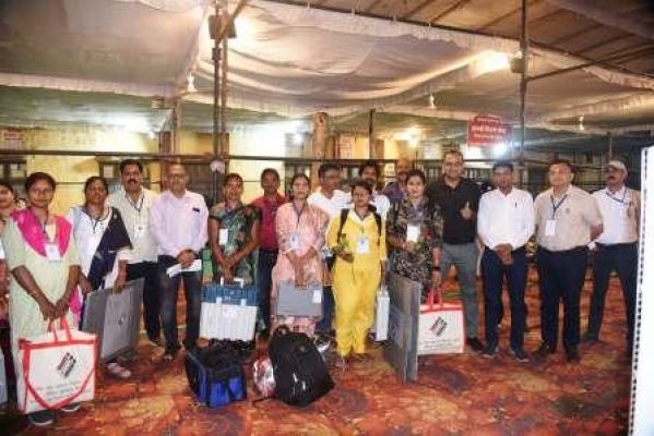  तीसरे चरण के चुनाव में सरगुजा लोकसभा में हुआ सर्वाधिक 79.89 प्रतिशत मतदान