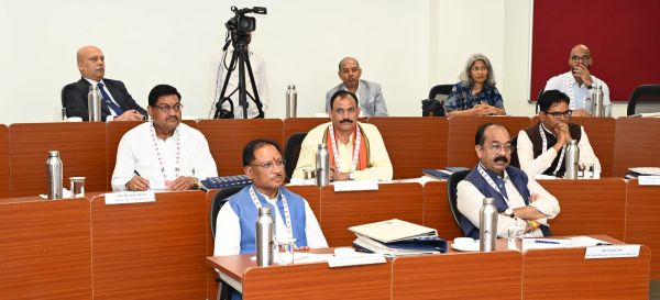 देश का पहला अनूठा आयोजन, साय सरकार की आईआईएम में सुशासन की पाठशाला