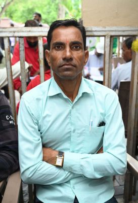 नया राशन कार्ड मिलने पर आज महेश ने मुख्यमंत्री को 'जनदर्शन' में दिया धन्यवाद