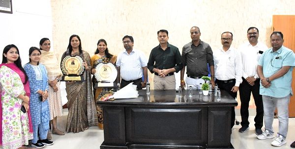 एसडीएम शीतल बंसल एवं डिप्टी कलेक्टर तरूणा साहू के स्थानांतरण होने पर दी गई विदाई