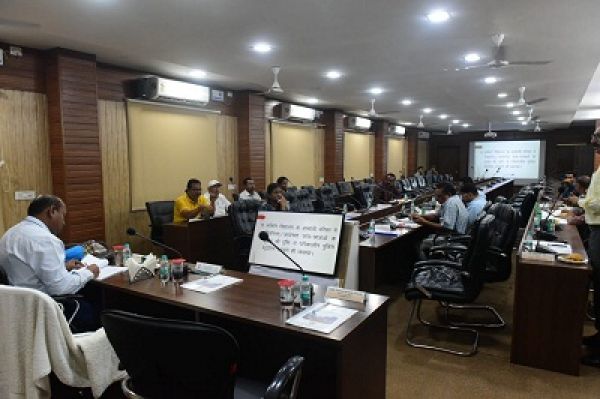 जवाहर नवोदय विद्यालय शाला प्रबंधन समिति की बैठक में हुई प्रमुख मुद्दों पर चर्चा