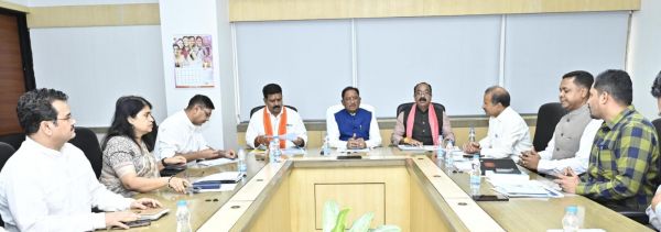  मुख्यमंत्री  विष्णु देव साय का ग्रीष्मकाल में पेयजल की उपलब्धता सुनिश्चित करने पर जोर