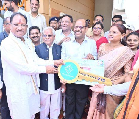 मुख्यमंत्री श्री विष्णु देव साय आज अचानक पहुंचे अछोटी