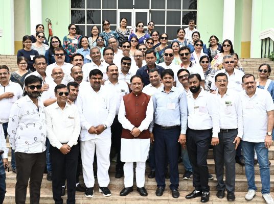 मुख्यमंत्री से जैन समाज के प्रतिनिधिमंडल ने की सौजन्य मुलाकात