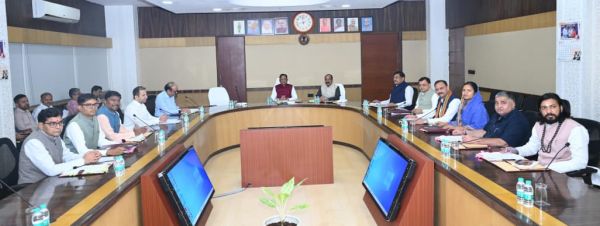 मुख्यमंत्री श्री विष्णु देव साय की अध्यक्षता में आज यहां मंत्रालय महानदी भवन में आयोजित कैबिनेट की बैठक में अनेक महत्वपूर्ण निर्णय लिए गए -