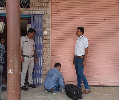 खाद्य-औषधि विभाग का छापा, दुकान सील