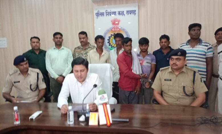 तांत्रिक के बहकावे में अपने ही माता-पिता को उतारा मौत के घाट