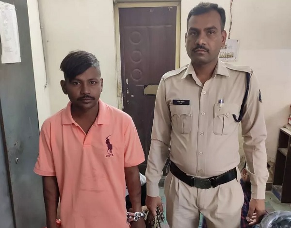 तस्कर गिरफ्तार, डेढ़ किलो गांजा जब्त...