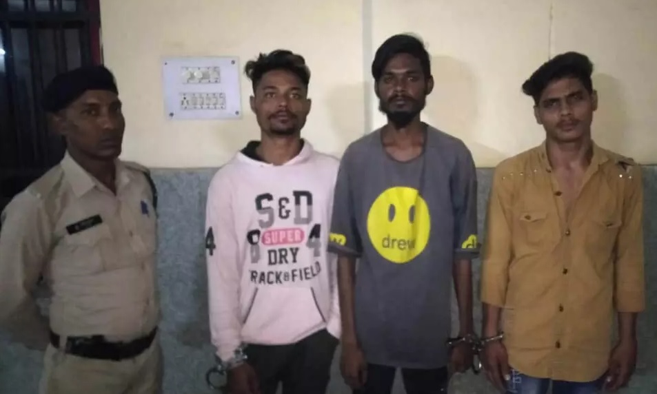 बार में तोड़फोड़-मारपीट के मामले में नाबालिग समेत 4 और गिरफ्तार...