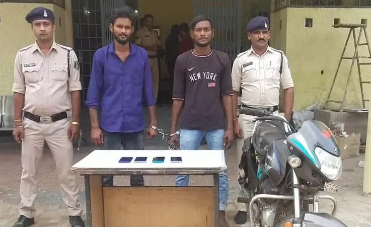2 मोबाइल स्नैचर गिरफ्तार, 1 फरार...