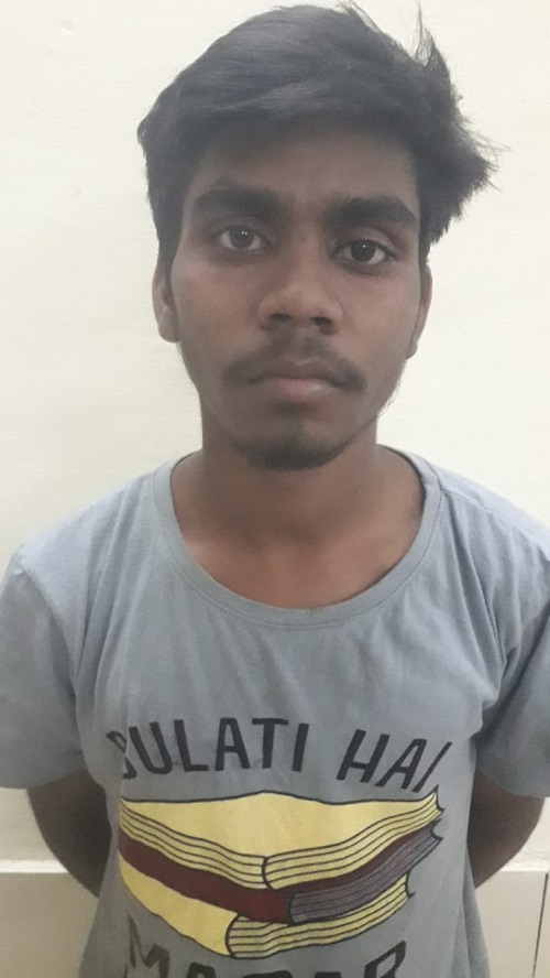 घर के बाहर खड़ी स्कूटी की चोरी में शामिल आरोपी गिरफ्तार