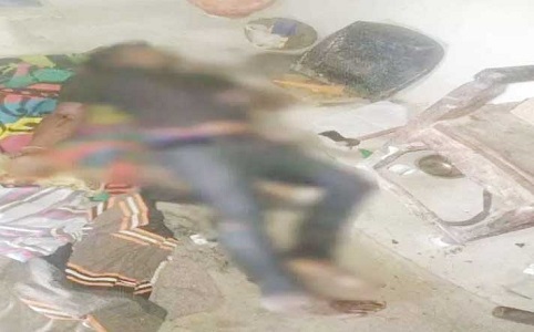 बंद कमरे में पति की मिली लाश.