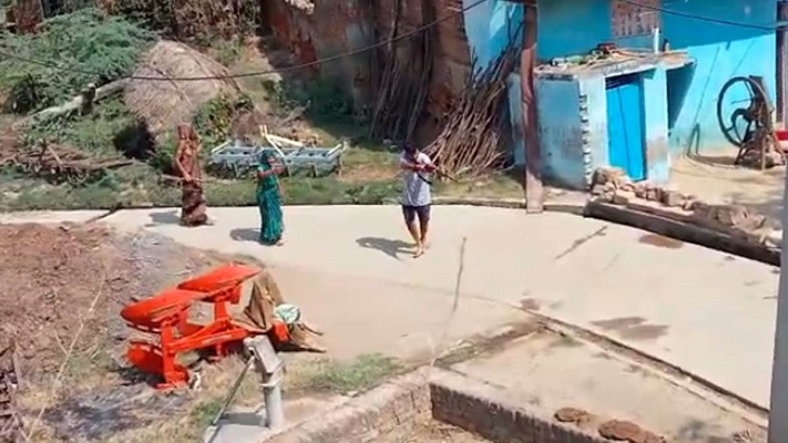  जमीन विवाद में खूनी संघर्ष, फायरिंग में 6 की मौत