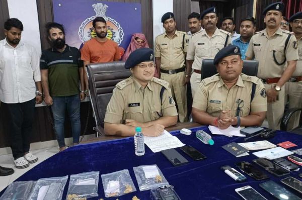 40 लाख की धोखाधड़ी करने वाले चार आरोपियों को दुर्ग पुलिस ने किया गिरफ्तार 