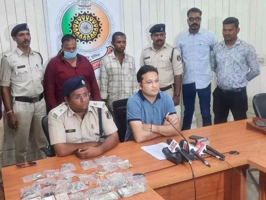 सूने मकान से जेवरात-नकदी पार करने वाले अंतर्राज्यीय चोर सहित 2 गिरफ्तार