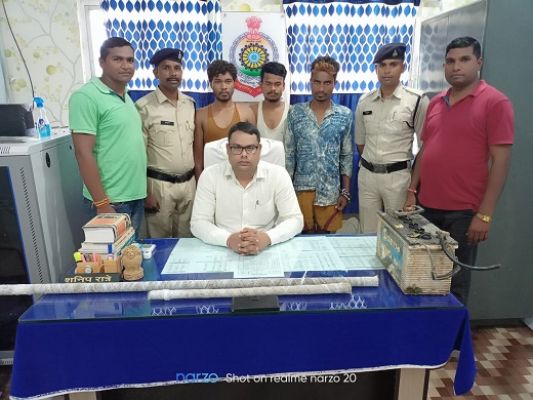 क्रेशर चौकीदार पर रॉड से हमला, गिरफ्तार