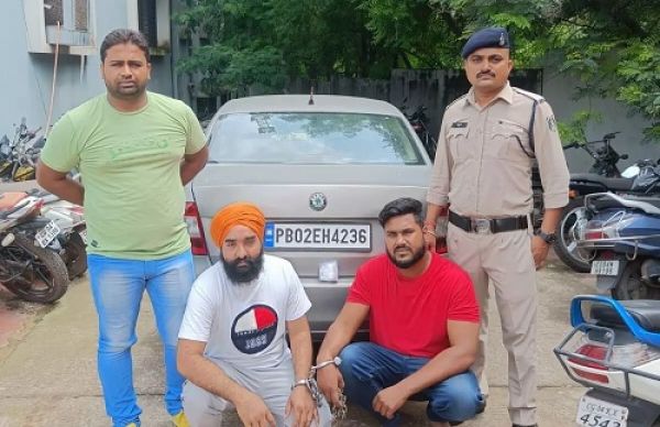 7 ग्राम हेरोइन के साथ 2 गिरफ्तार