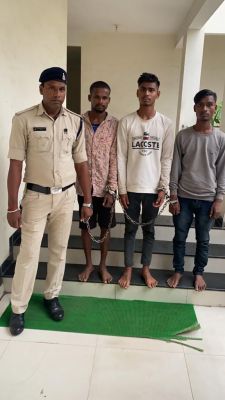 चाकू लेकर घूमने वाले 3 भेजे गए जेल