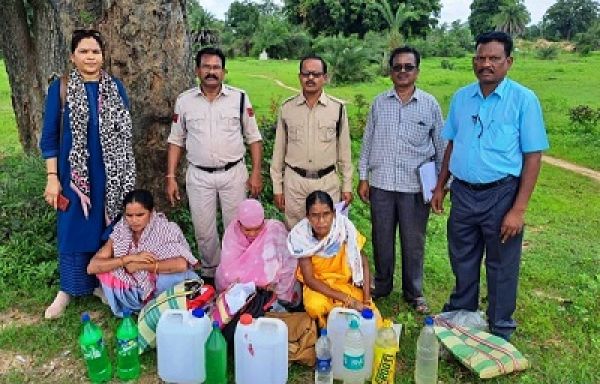 आबकारी विभाग ने जब्त किया 50 लीटर महुआ शराब