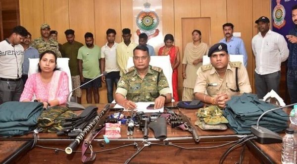 नक्सलियों ने सरपंच से मांगी 5 लाख की फिरौती, गिरफ्तारी के बाद सामने आई हकीकत..