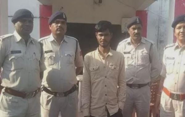 ट्रेन के सामने कूद गई थी नाबालिग प्रेमिका, 3 साल बाद प्रेमी गिरफ्तार...