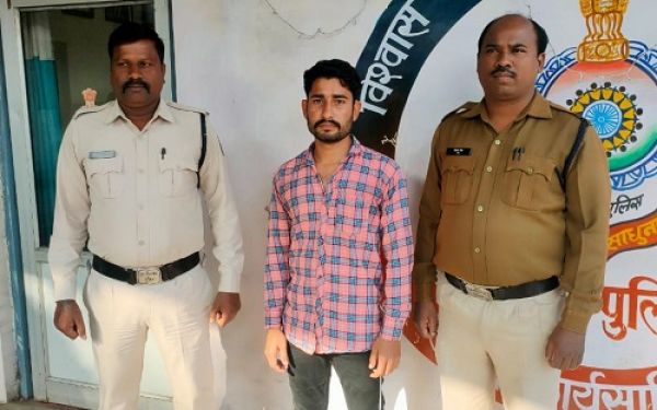 अवैध शराब की बिक्री करने वाला गिरफ्तार