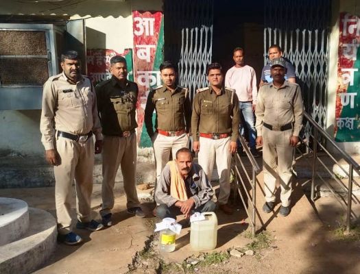 शराब की अवैध बिक्री, परिवहन सहित 10 चखना दुकानों पर हुई कार्रवाई