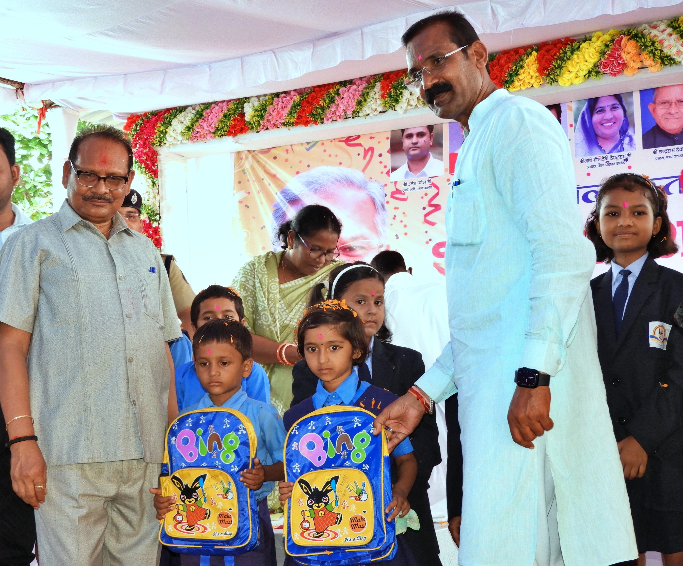 विद्यार्थी जीवन व्यक्ति के जीवन का है सबसे सुखद, महत्वपूर्ण एवं स्वर्णिम कालखण्ड - डा. प्रेमसाय सिंह टेकाम