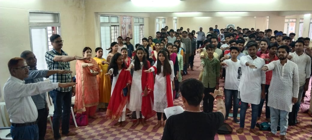 विद्यार्थियों ने गीत, संगीत, कविता के माध्यम से नशामुक्ति निषेध का दिया संदेश