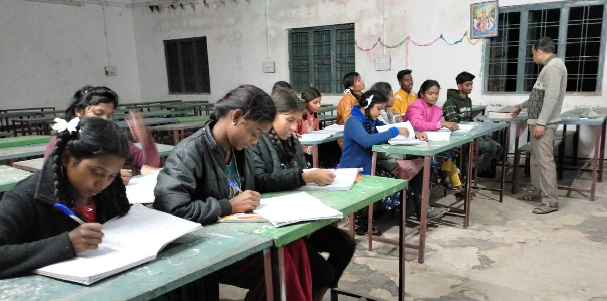  बोर्ड परीक्षा में छात्रावास के विद्यार्थियों का शानदार प्रदर्शन