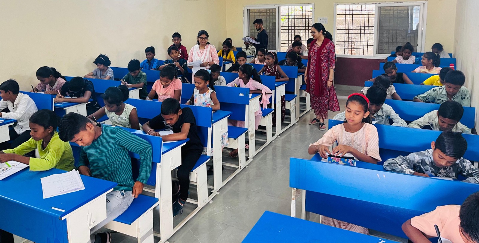 एकलव्य विद्यालय में प्रवेश के लिए प्रवेश परीक्षा में 81.83 प्रतिशत विद्यार्थी हुए शामिल