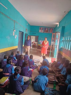 डीईओ ने स्कूल व प्रशिक्षण केन्द्र का किया निरीक्षण