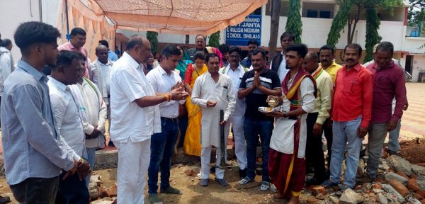 दुर्ग जिले में मॉडल बनेगा भिलाई-3 के आत्मानंद स्कूल का आडिटोरियम : चैतन्य बघेल