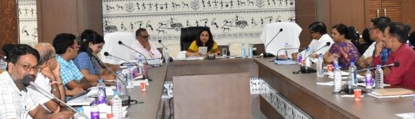 विशेष रूप से कमजोर जनजाति समूह के बच्चों की शिक्षा पर विशेष ध्यान दें : शम्मी आबिदी