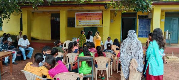 प्री-मैट्रिक आदिवासी बालक छात्रावास टीकाकर