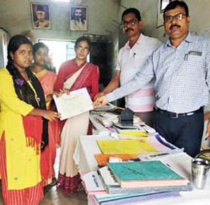 कुमारी रिया चक्रवर्ती को मिला शासकीय कन्या उच्चतर माध्यमिक विद्यालय कापसी में प्रवेश