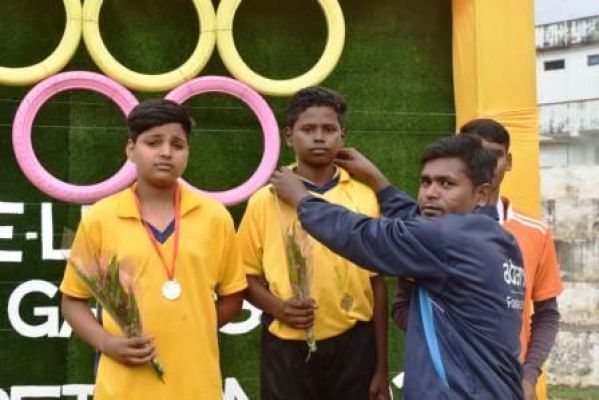प्रतिभावान छात्रों को निखारने एकलव्य खेल अकादमी का संचालन